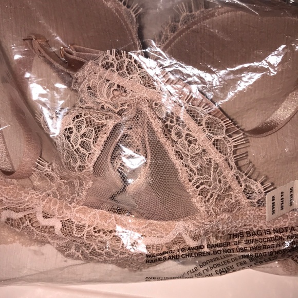 VS DREAM ANGELS Lightly Lined Demi Bra Soft pink NWT - Picture 8 of 9